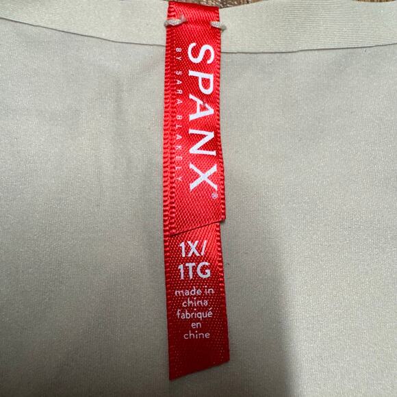 Spanx Womens Off White Slimming Sculpting Stretch Tank Top Plus Size 1X - Picture 4 of 9